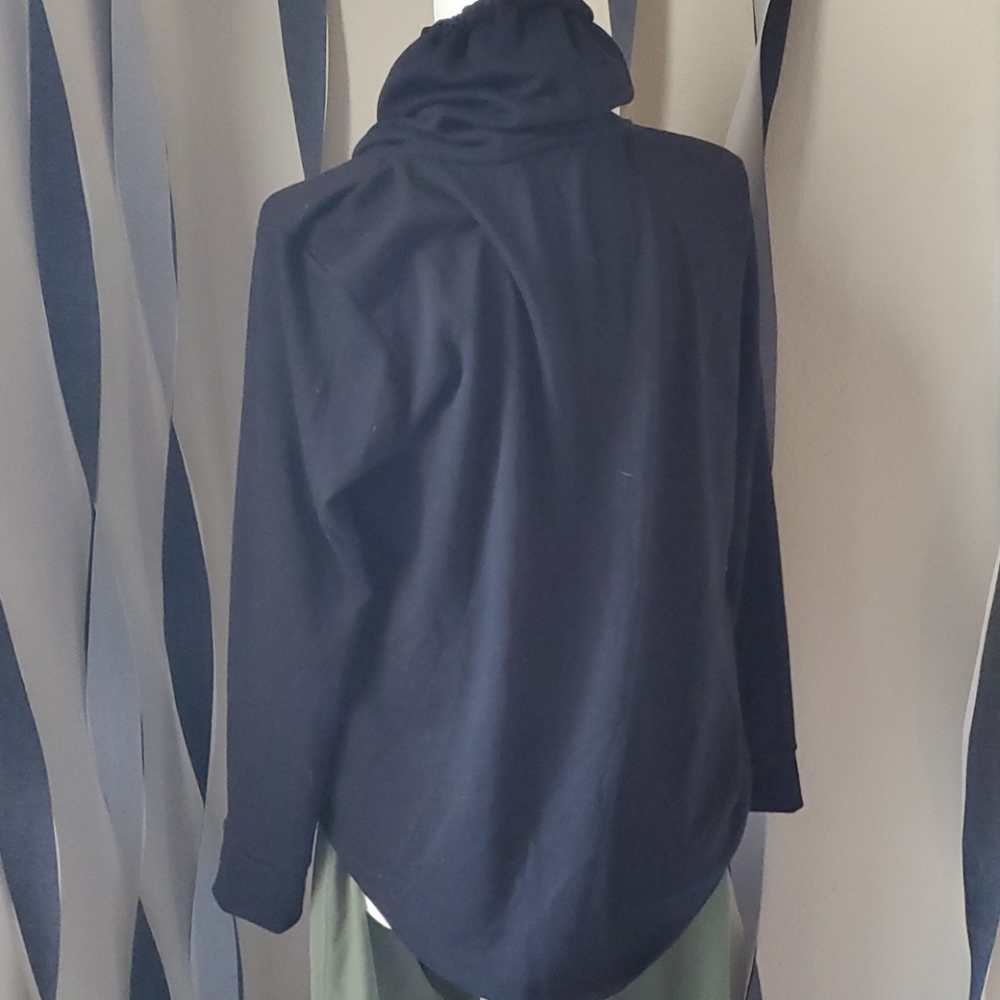 Performance Wear Set - Picture 4 of 8